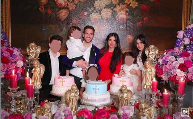 Cesc Fàbregas y Daniella Semaan bautizan a sus hijos