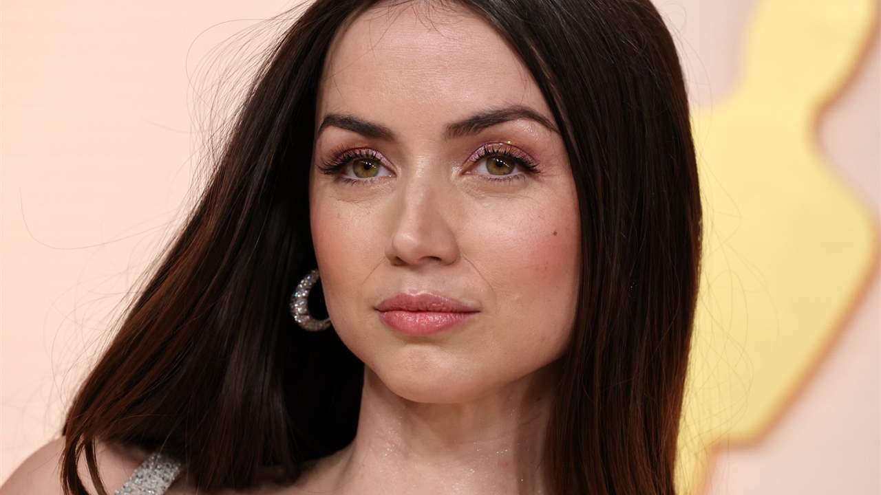 Ana de Armas dice adiós al microblading para sumarse a la tendencia del laminado de cejas