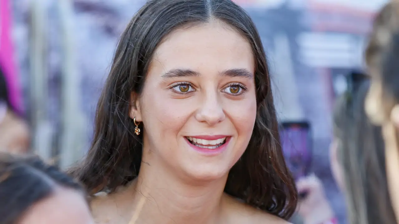 Victoria Federica desafía el protocolo no oficial de Casa Real con este comentado gesto en plena Feria de Abril