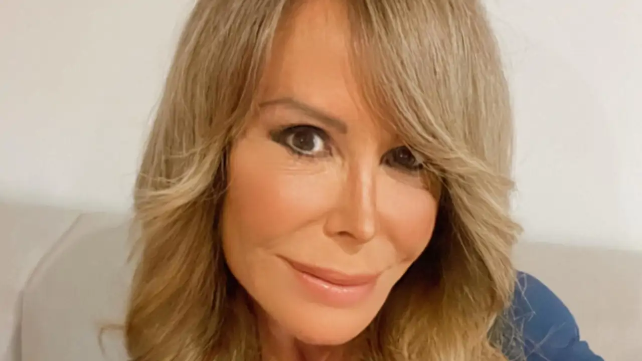 El lujoso dúplex de Lara Dibildos en Madrid que heredó de su madre, Laura Valenzuela: con 12 habitaciones y una impresionante terraza con vistas al Paseo de la Castellana